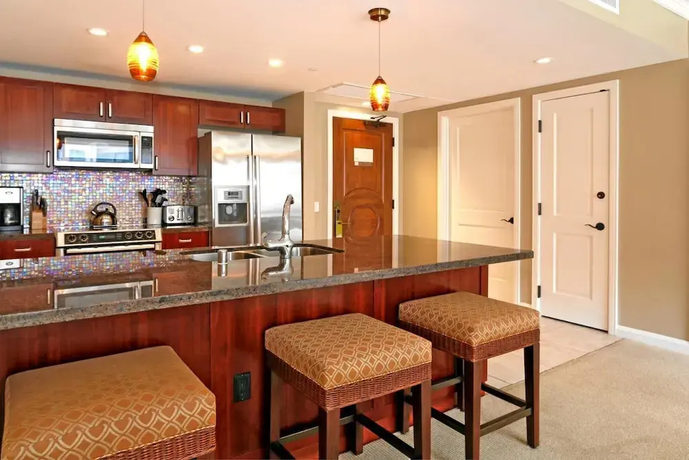 K B M Resorts- Hkk-443 Dual Master Suites, 2bd, Ocean Views, Easy Pool and Beach Access!