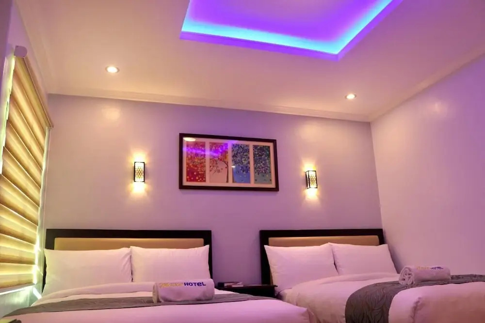 MAISON HOTEL