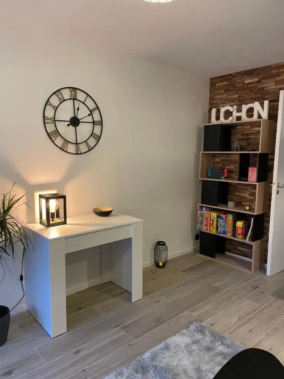 T2 hypercentre Luchon, jardin et parking privatifs