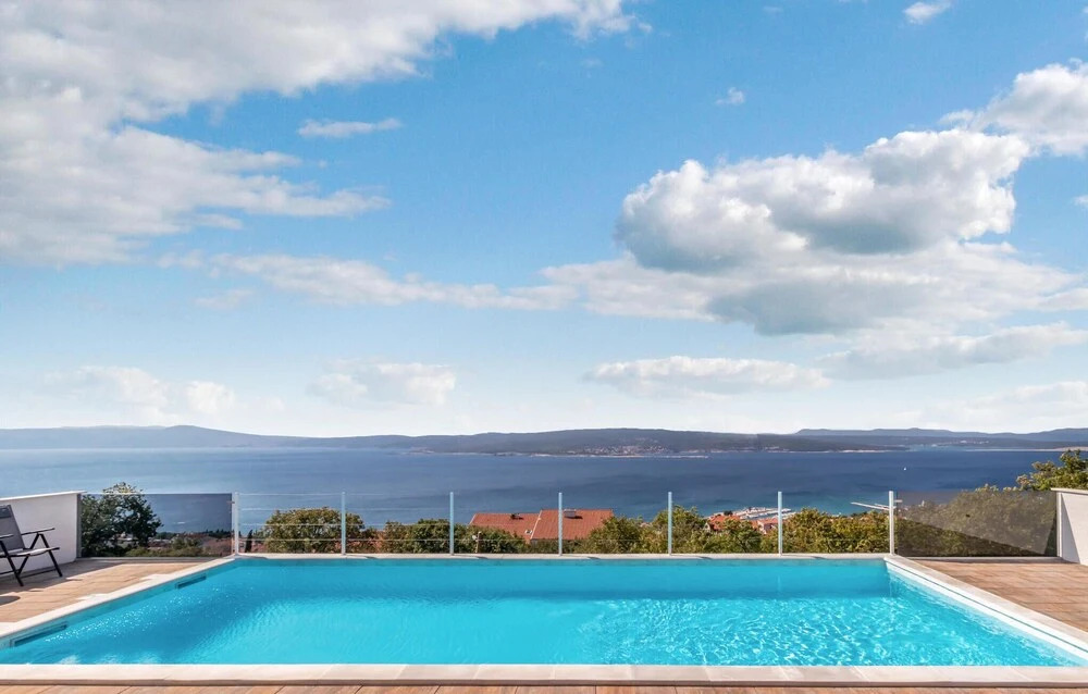 Stunning Apartment in Crikvenica With Outdoor Swimming Pool, Wifi and 2 Bedrooms