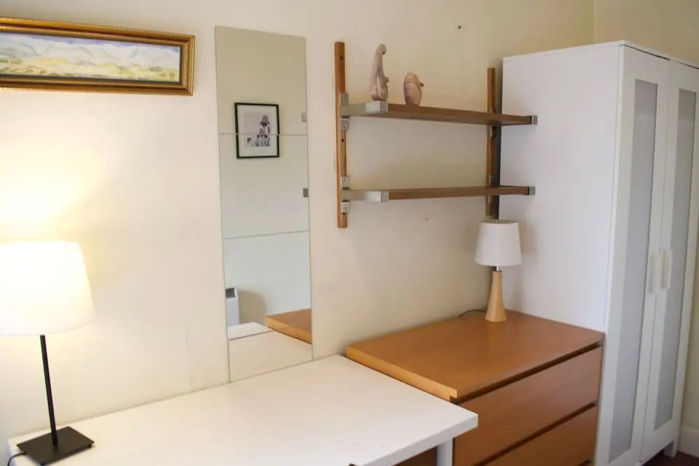 Traditional 3 Bedroom Apartment in Bruntsfield