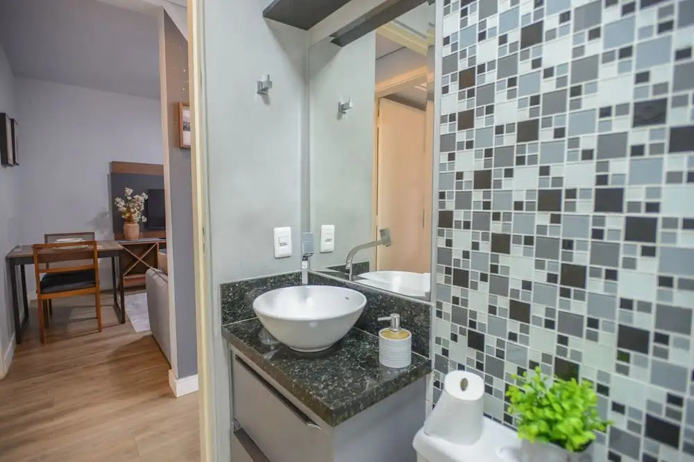Apto com Piscina Garagem e Ar Cond no Jardim Zara