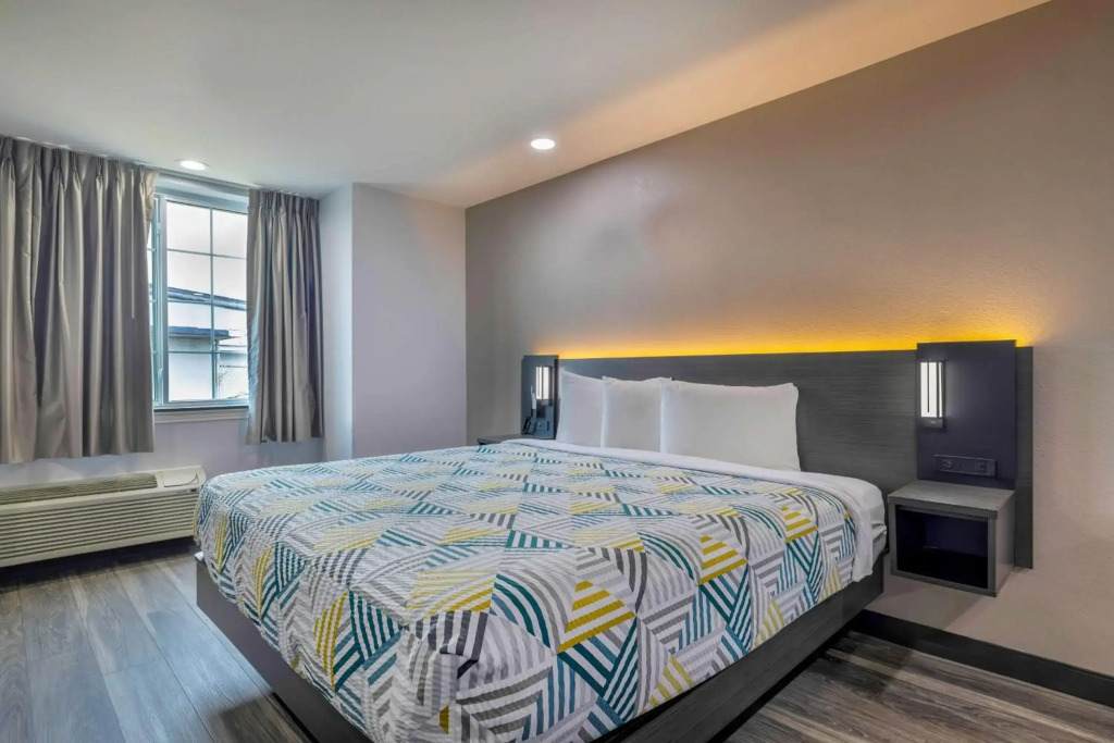 Motel 6-Fort Worth, TX - Burleson