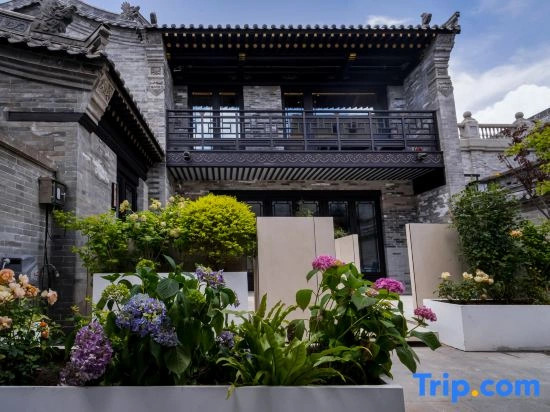 Mulan Residence (original designer homestay in the ancient city)