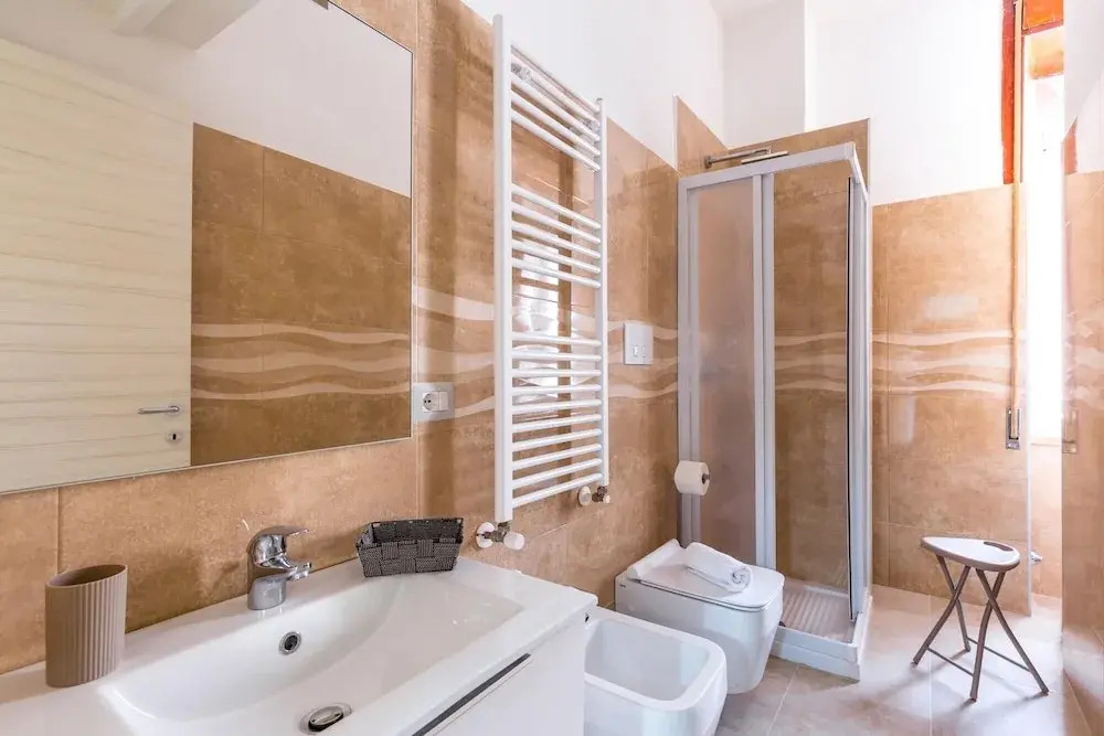 Emanuele III - 4 bedroom apartment