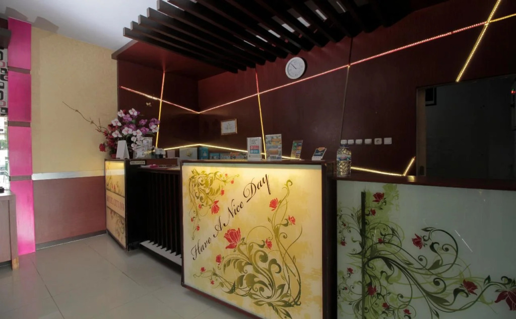 RedDoorz Plus near Bundaran Besar Palangkaraya