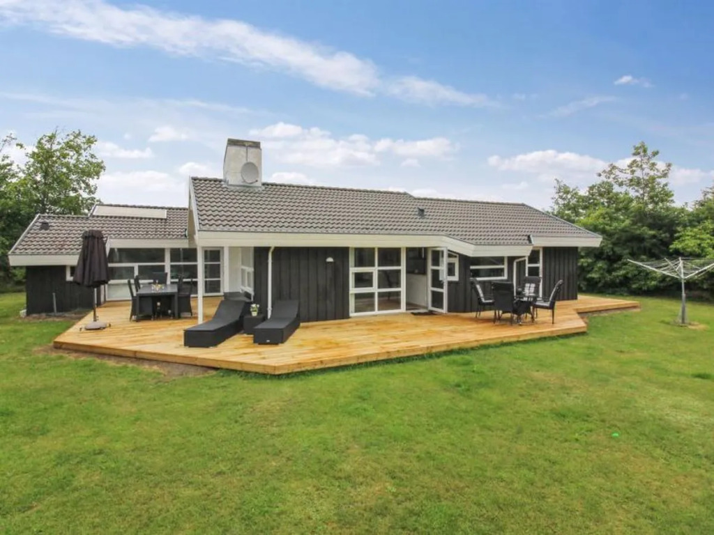 "Amillia" - 2.7km from the sea in NW Jutland