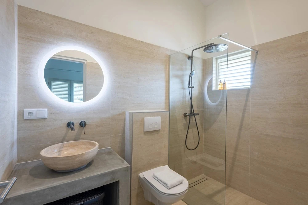 Villa Azure Vista 6BR Luxury Stay w 2 Pools