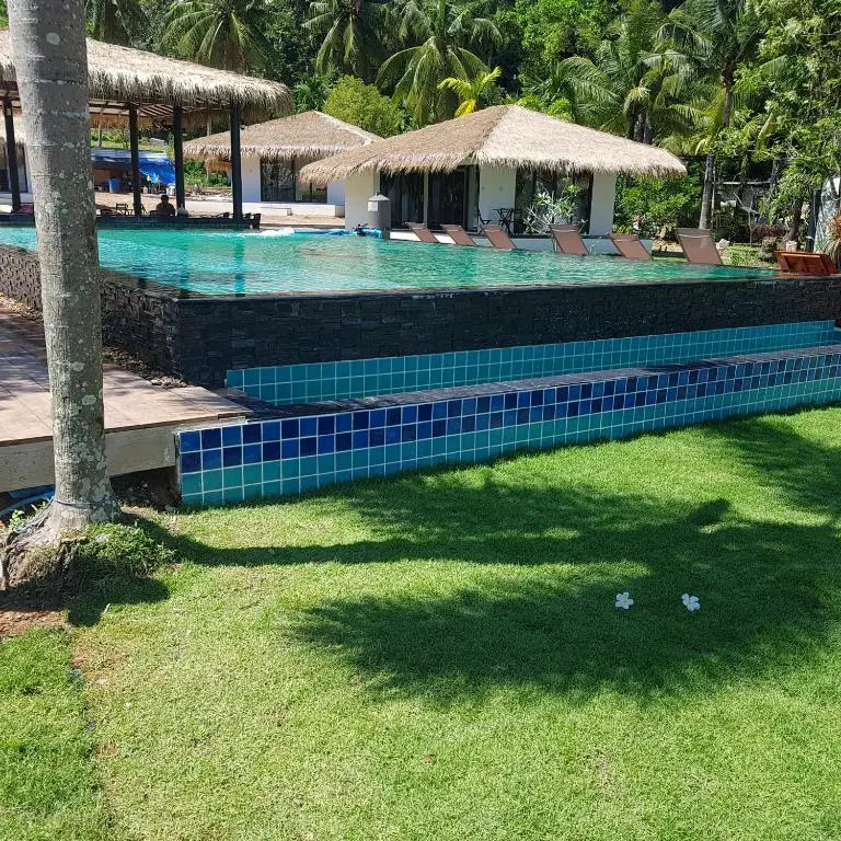 Sunrise Beach Resort