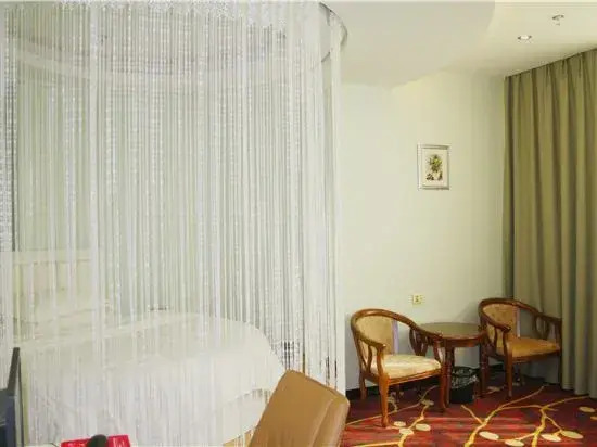 Green Star Hotel