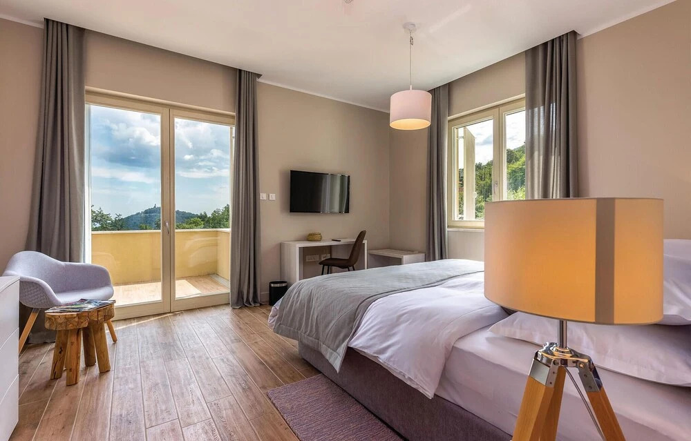 Stunning Home in Veprinac With Sauna, Wifi and 5 Bedrooms