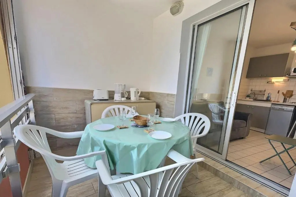 A 50m de la mer, coquet appartement pour 4 personnes