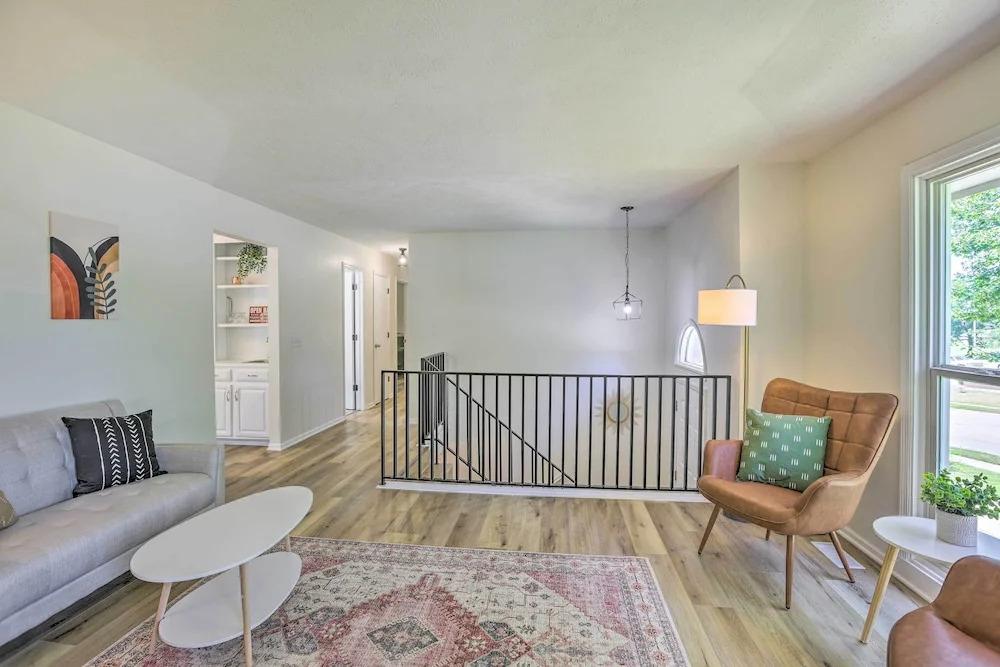 Modern Boho Gem: Yard + 10 Mi to Baxter Arena