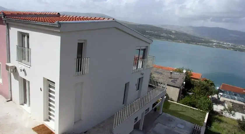 Apartments Nena - Trogir