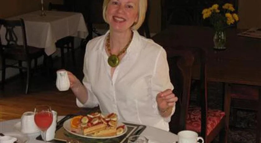 Hillsdale House Inn