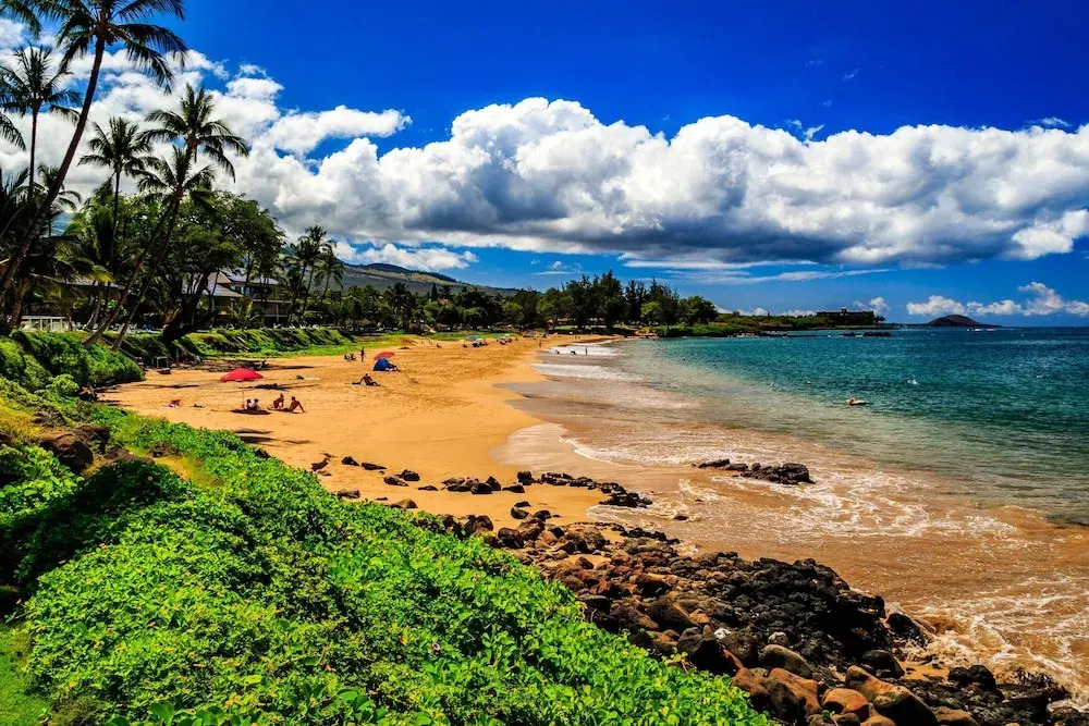 2BR/2BA Oceanfront Condo in Maui Sunset