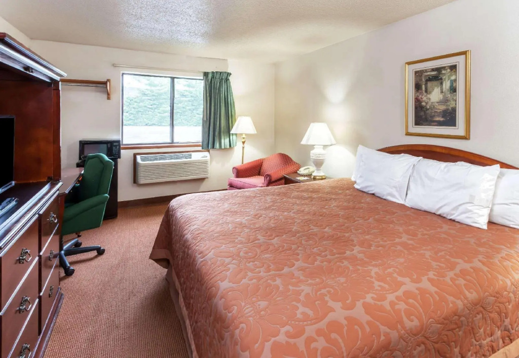OYO Hotel Portage I-94