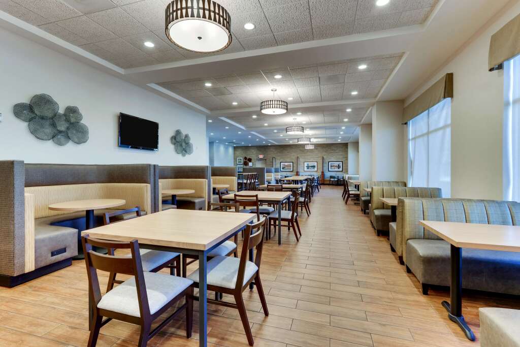 Drury Inn & Suites Orlando near Universal Orlando Resort