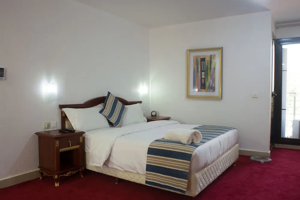 Hotel Millennium Kamissa