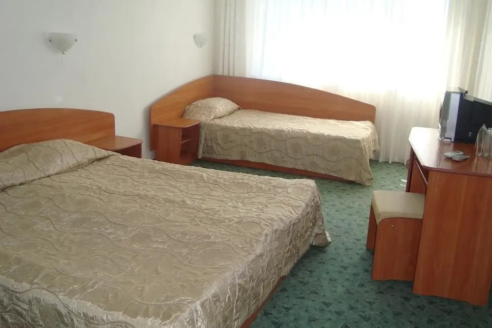 Хотел Астра