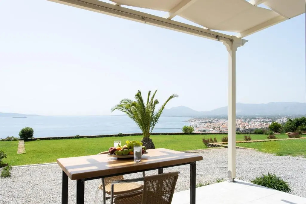 Villa Itis - Elegant Ground Floor Suite with Terrace & Great View