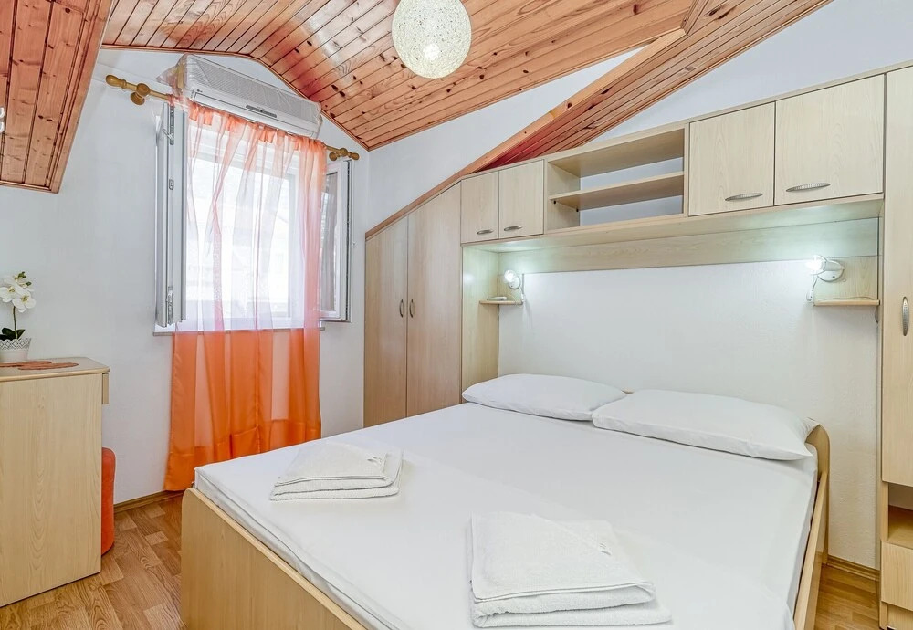 Brač Island Apt Mladineo A3 300mt From s