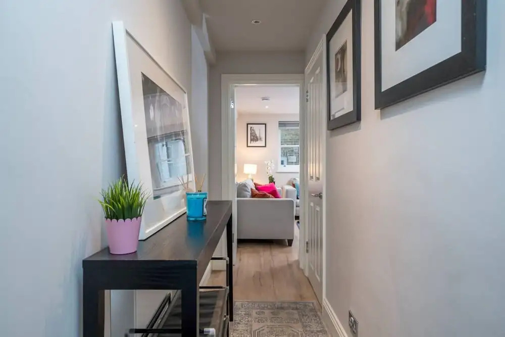 Earl s Court Chelsea 2BR Modern Apt Walk to Tube