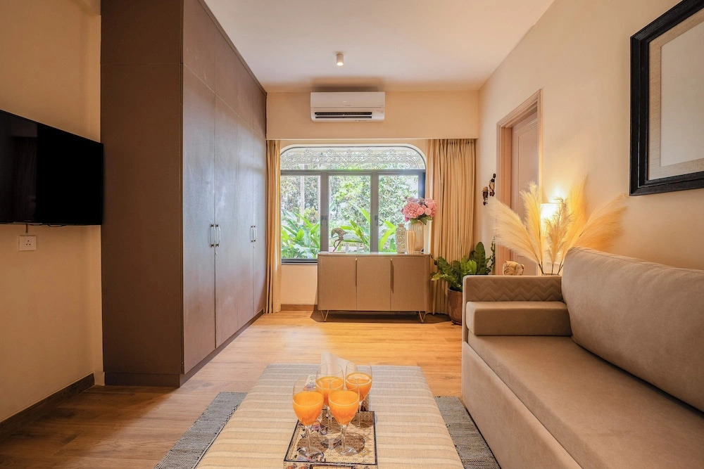 Staymaster Casa Damaaya 4BR- Pool