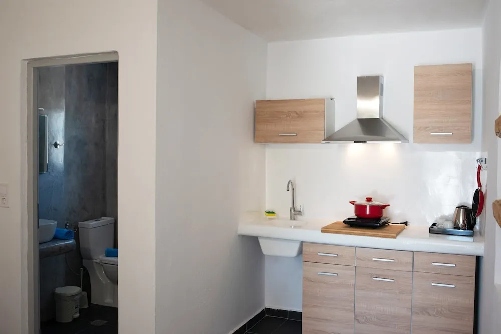 Petra Mykonos Studios & Suites