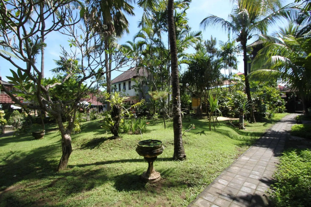 Bakung Beach Resort