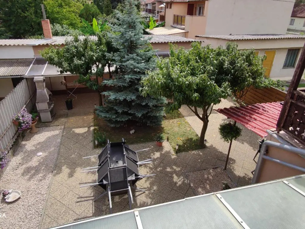 Apartman Edit