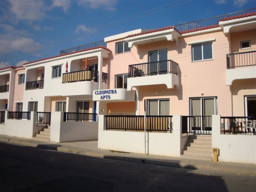 Sea CleoNapa Hotel