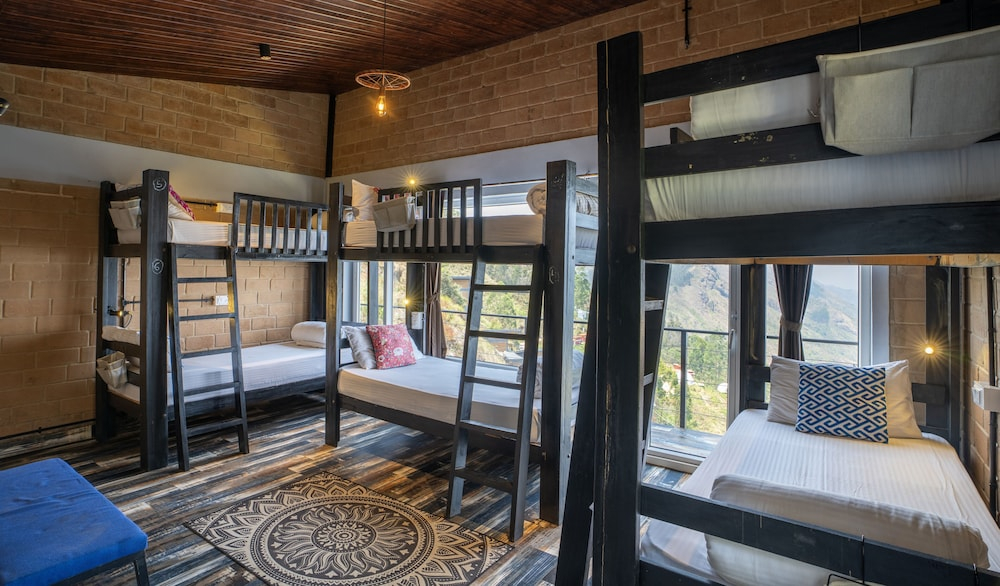 Zostel Plus Poombarai, Kodaikanal