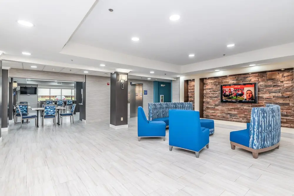 Days Inn & Suites Prattville-Montgomery