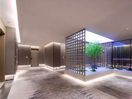tianhai botang  hotel (balihu tiyu zhongxin  dian)