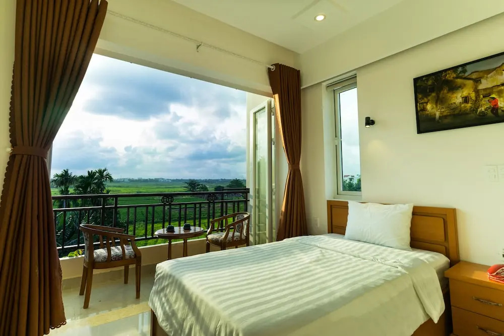 Ideal Villa