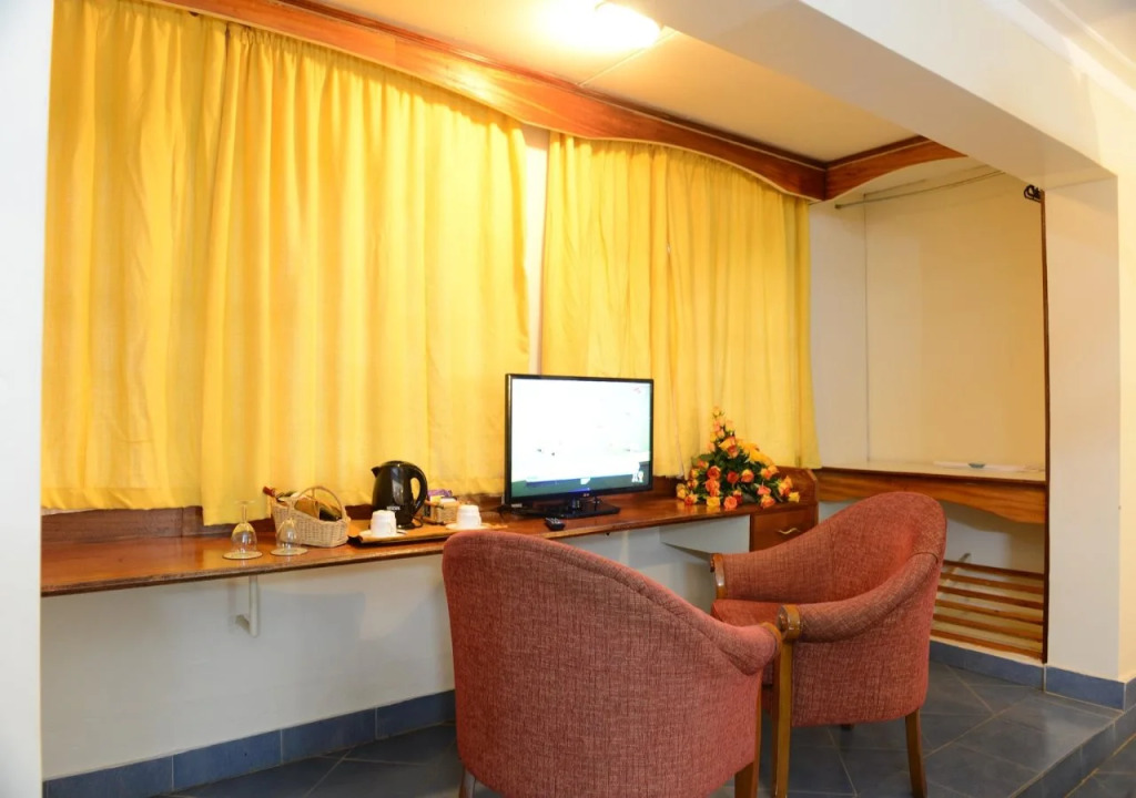 Green Hills Hotel