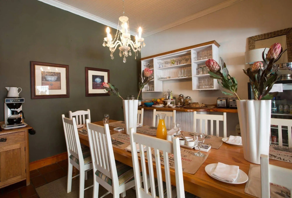 Loddeys Guesthouse by Beach Collection Winelands