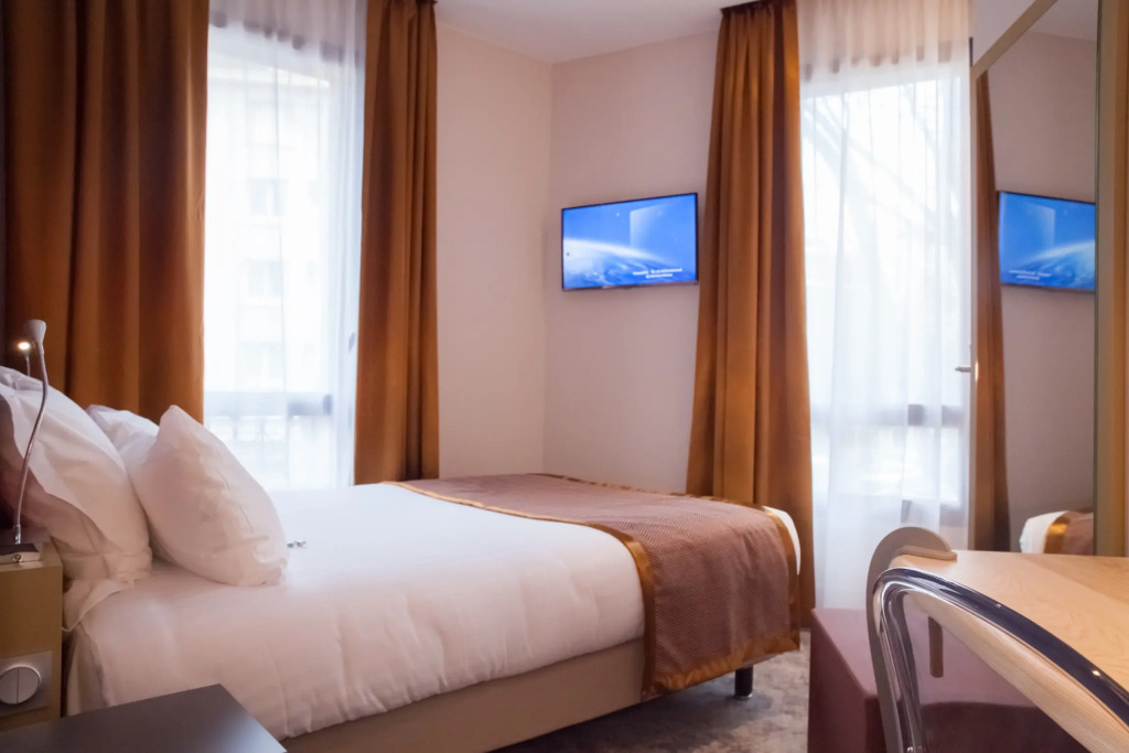 Hotel Sixteen Paris Montrouge