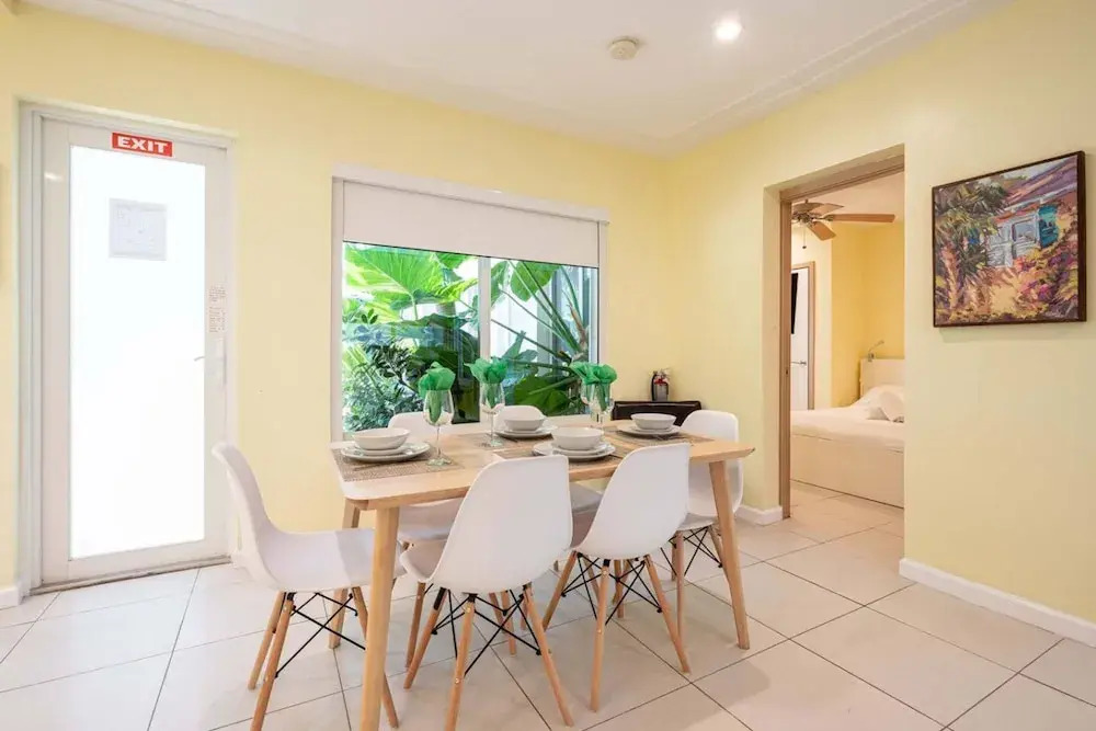 Casa Del Mar Beach Apartment Suite 1