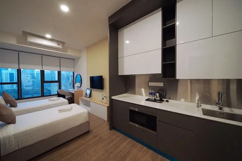 Ceylonz Suites by EdenZpace