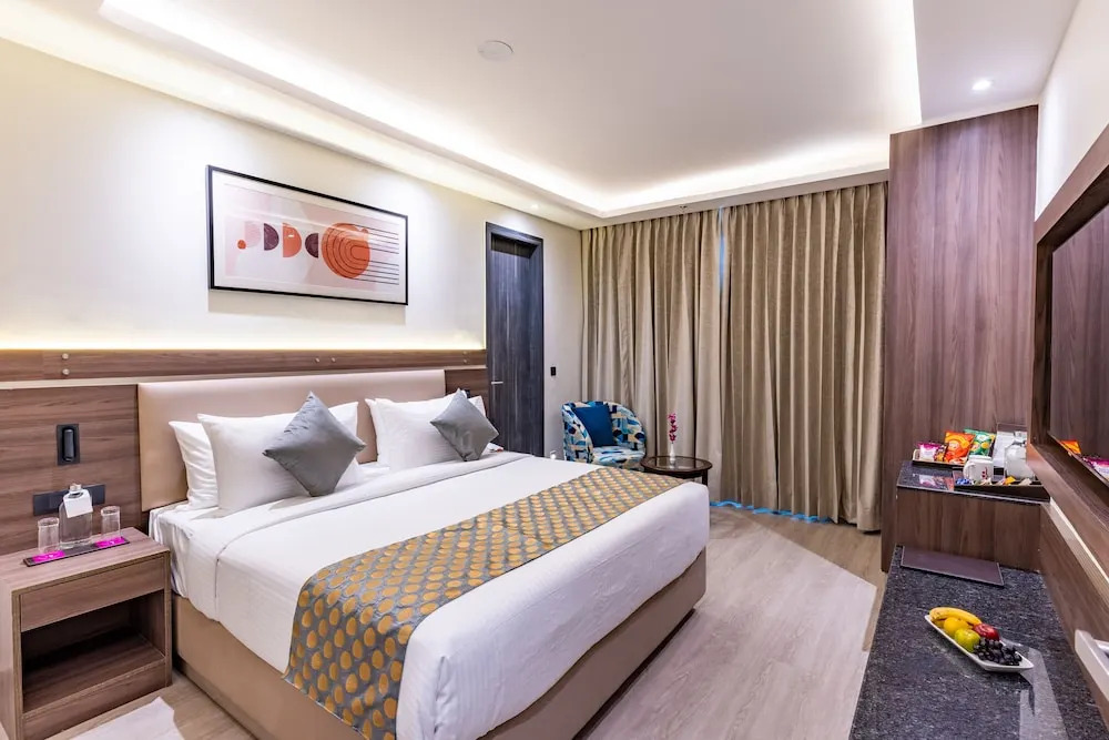 Regenta Inn Gurugram Sec-47 City Center