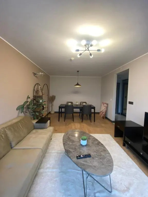 Luxury Central Fully Equipped 2BR 2BA Apartment by Siena Suites