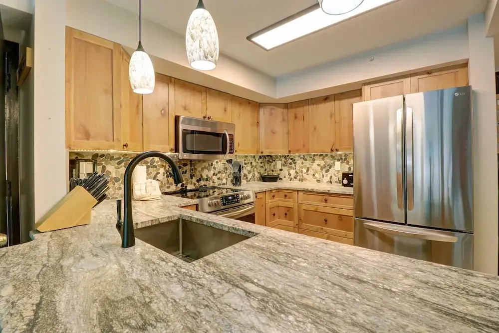 Mp615s And Mp617h Mountain Plaza 1br 2ba Hot Tub 2 Bedroom Condo