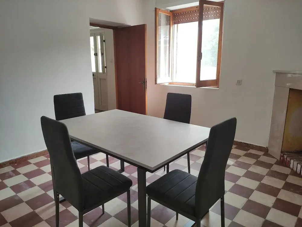 House 20 Minutes From the sea