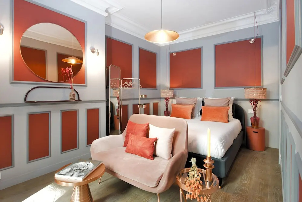 The Lord Byron Suite