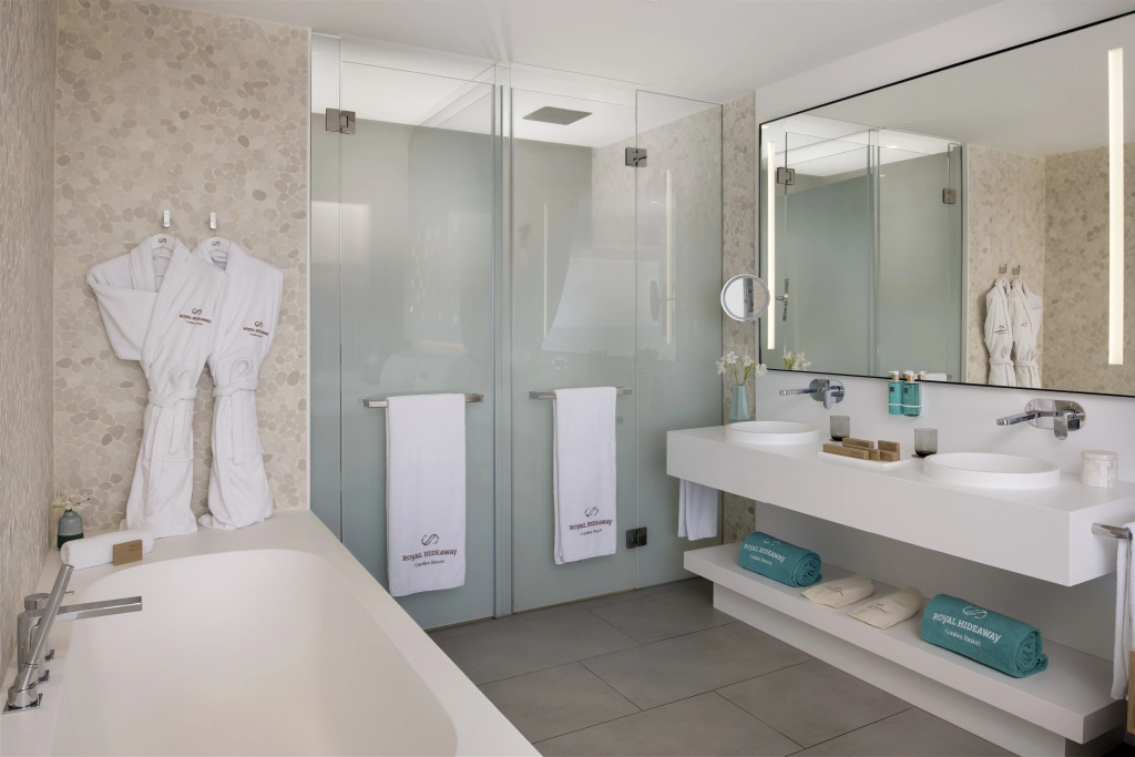 Royal Hideaway Corales Suites