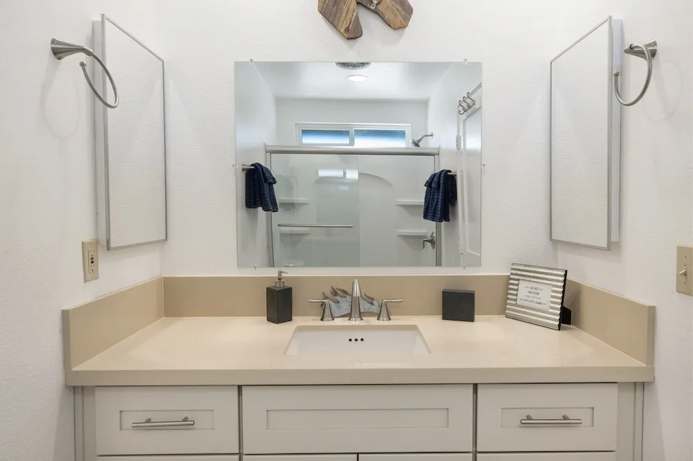 Horseshoe House - Hot Tub, Bbq And Fire Pit! 4 Bedroom Home by RedAwning