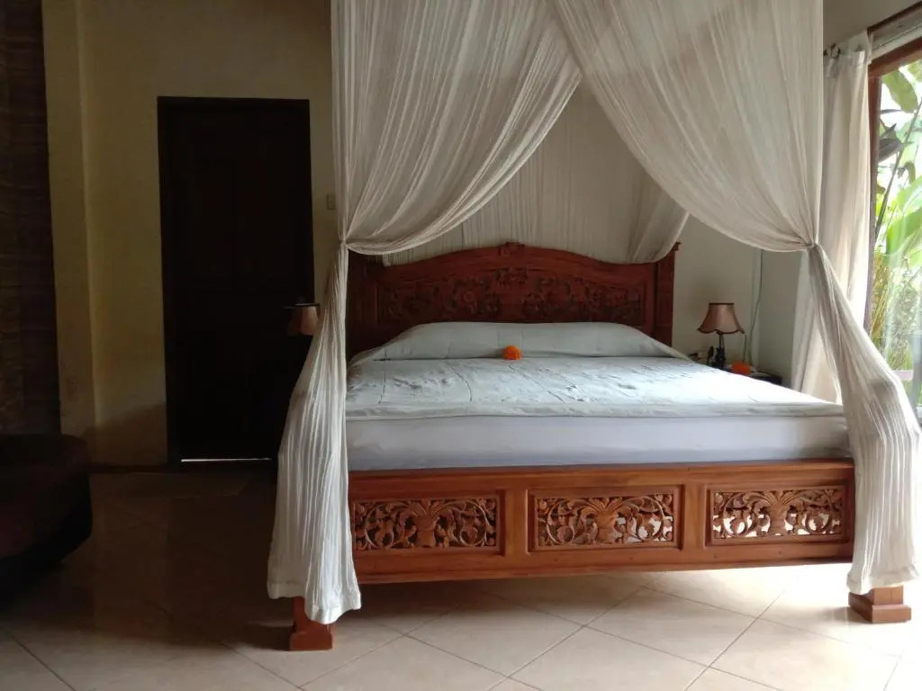 Dedik House