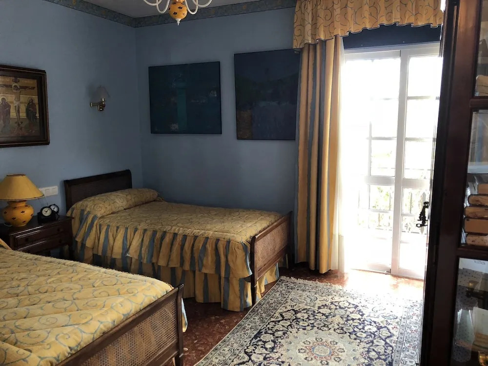 Rentcostadelsol Villa Pinares-Malaga